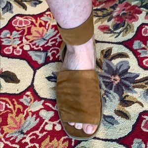 Vince sandal